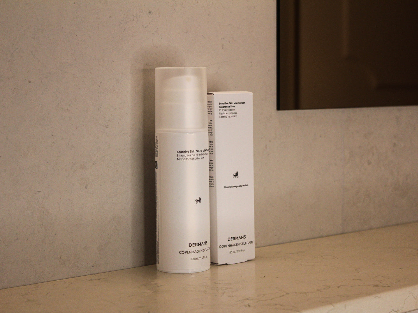 Hudplejesæt til mænd med sart eller sensitiv hud - parfumefri, dermatologisk testet og beroligende pleje i 2 simple trin. Dermans Signature Sensitive.